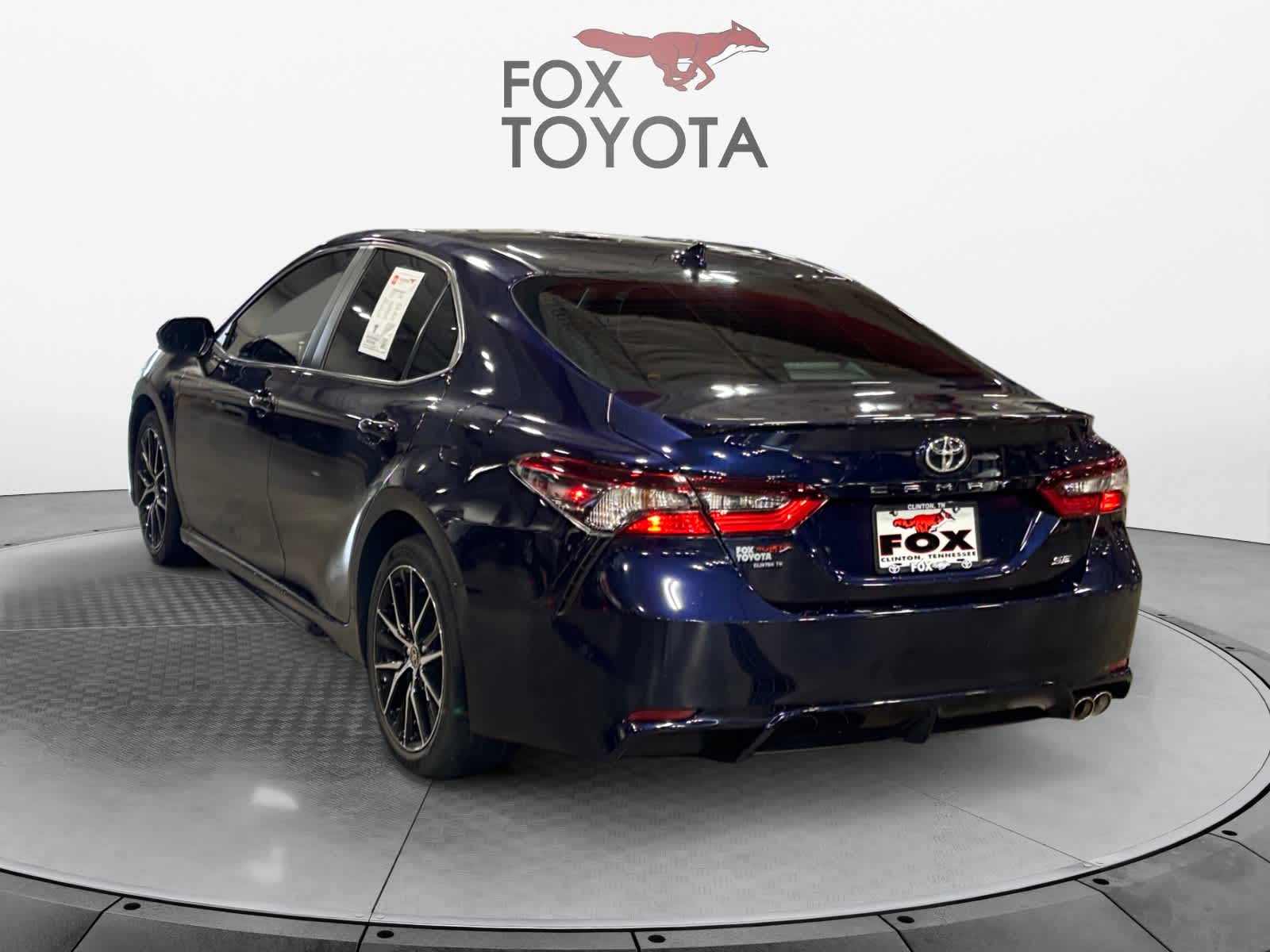 2022 Toyota Camry SE 4