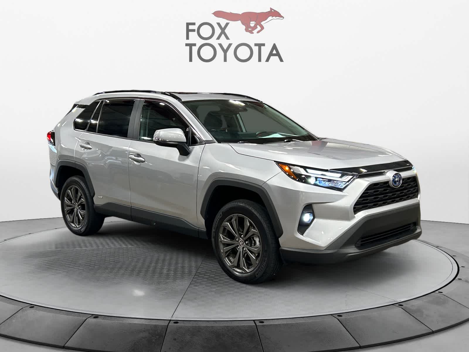 2022 Toyota RAV4 Hybrid XLE Premium 8