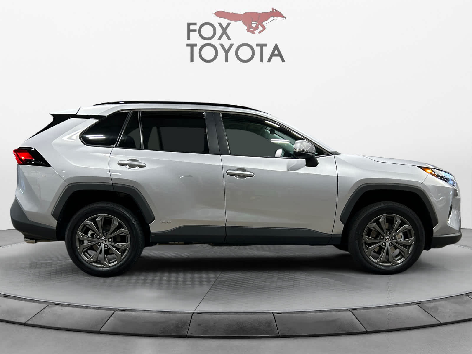 2022 Toyota RAV4 Hybrid XLE Premium 7