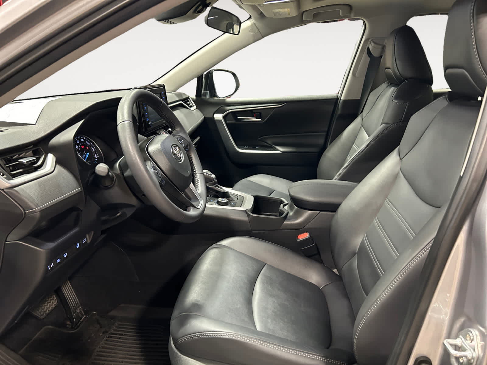 2022 Toyota RAV4 Hybrid XLE Premium 10