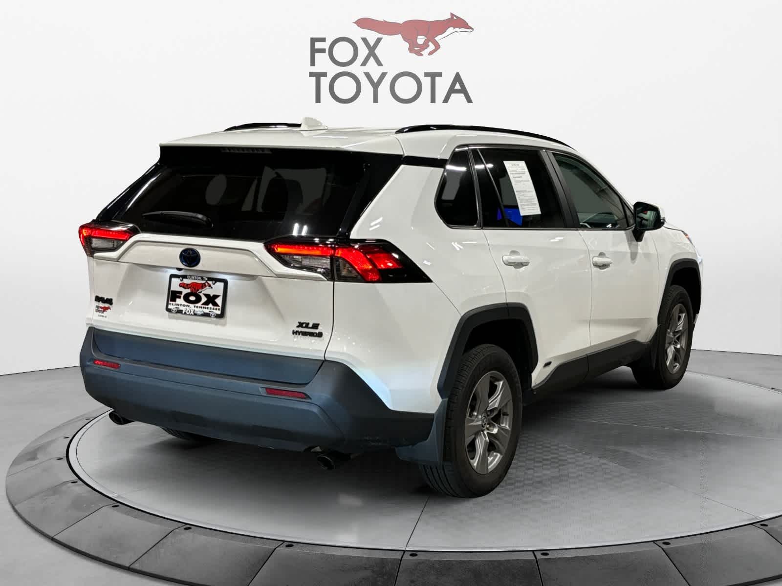 2023 Toyota RAV4 Hybrid XLE 6