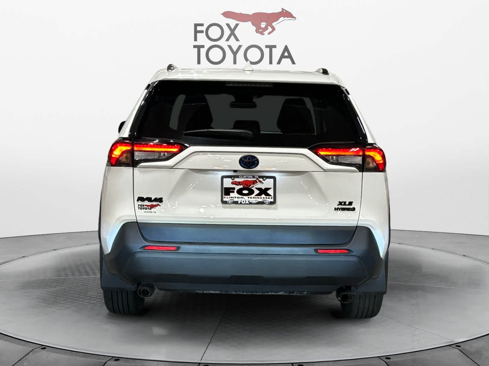 2023 Toyota RAV4 Hybrid XLE 5