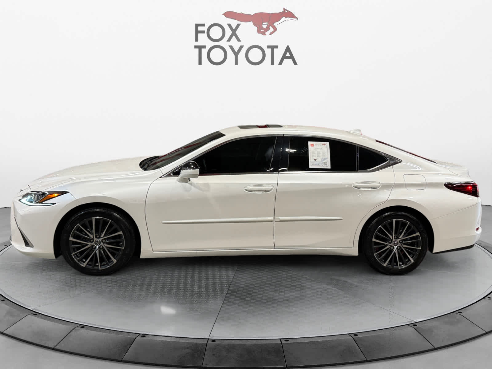 Used 2022 Lexus ES 350 Sedan