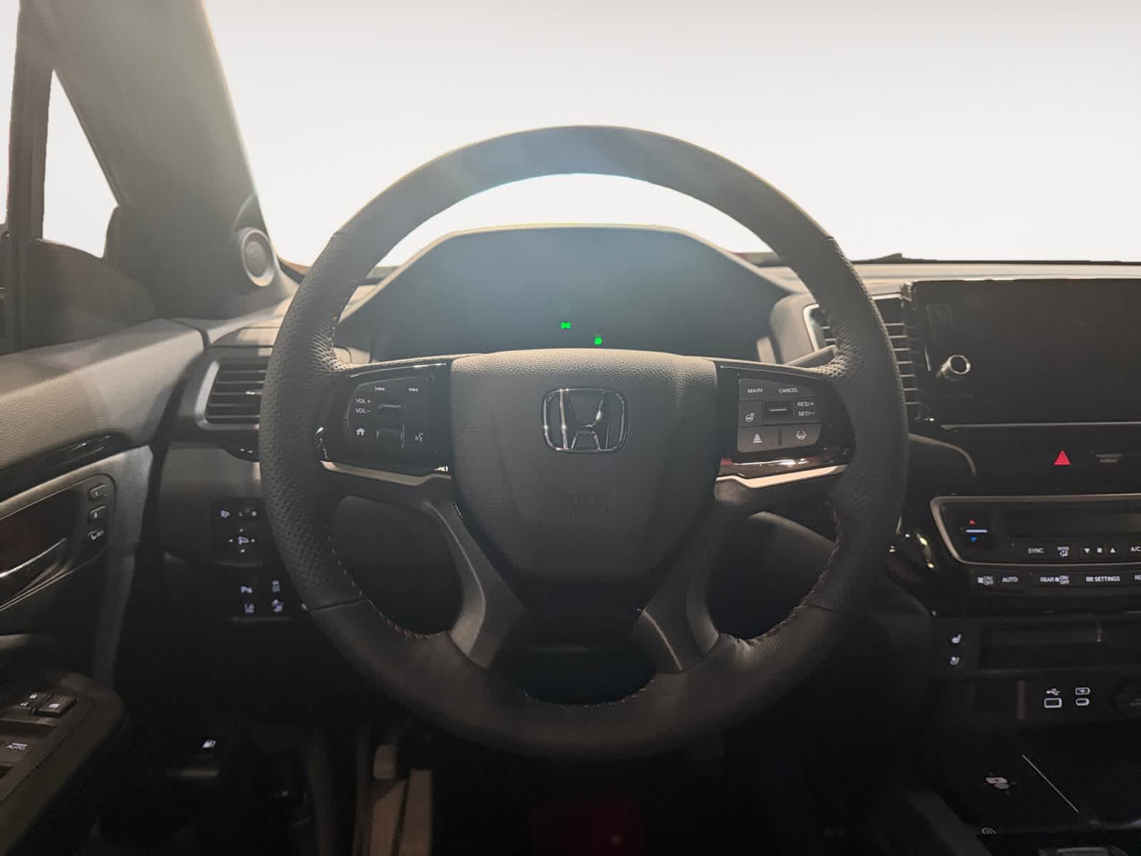 2026 Honda Ridgeline Black Edition - Photo 13