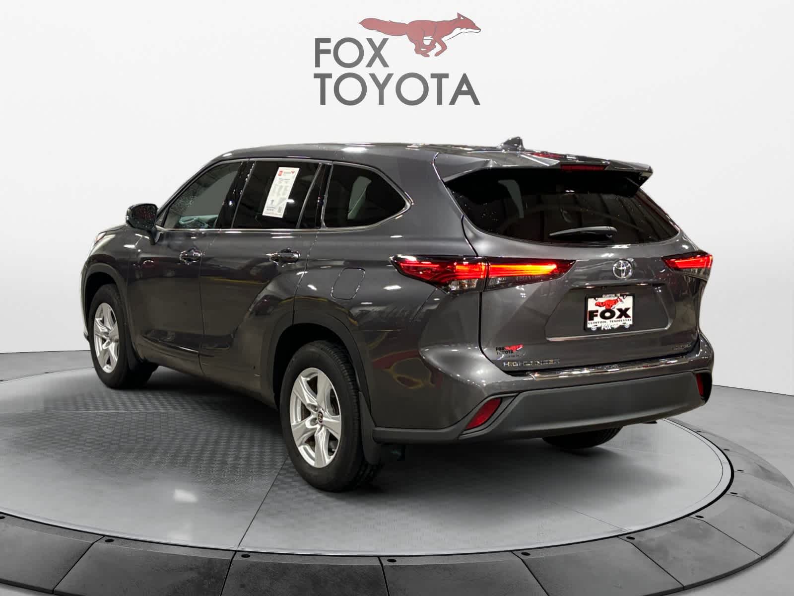 2021 Toyota Highlander LE 4