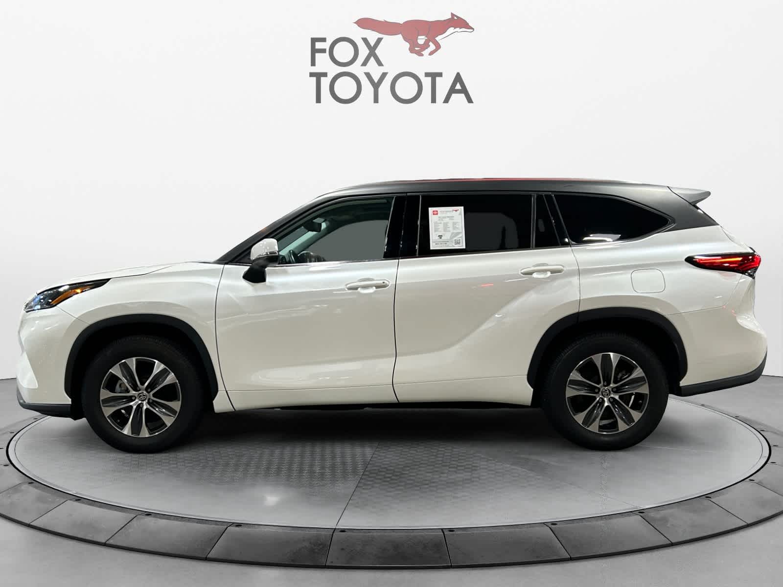 2021 Toyota Highlander XLE 3