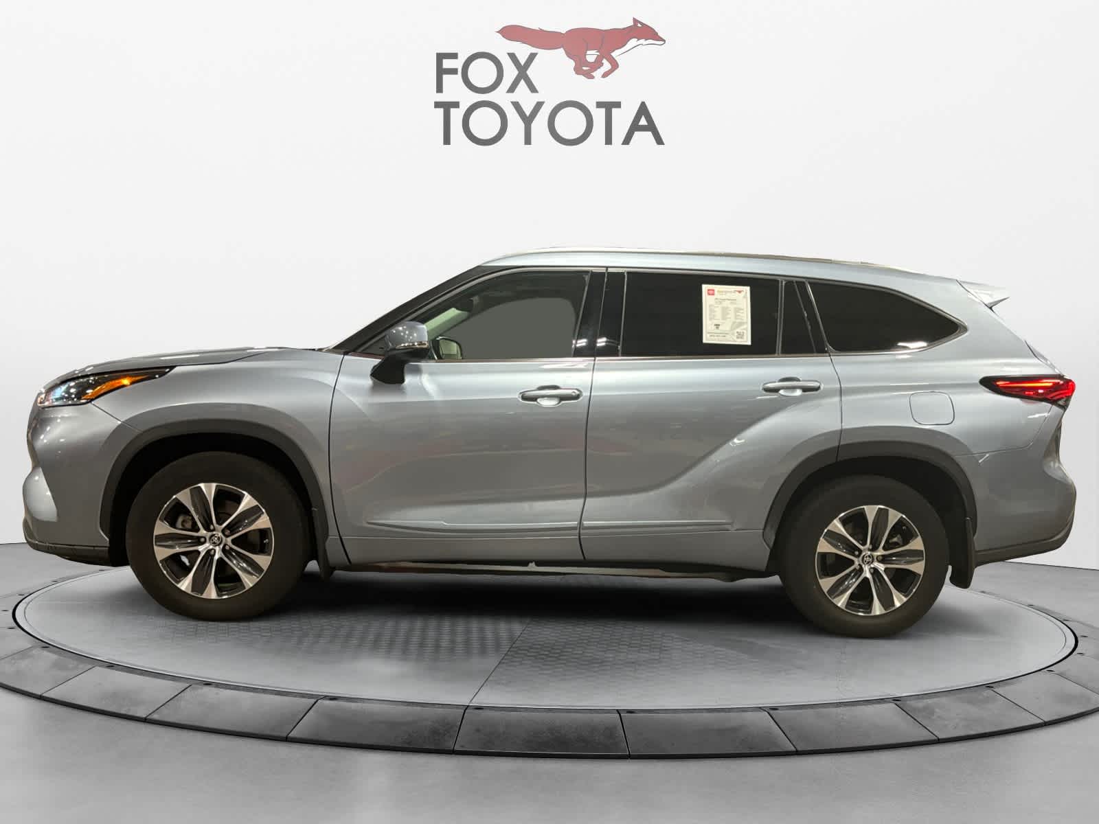 2021 Toyota Highlander XLE 3