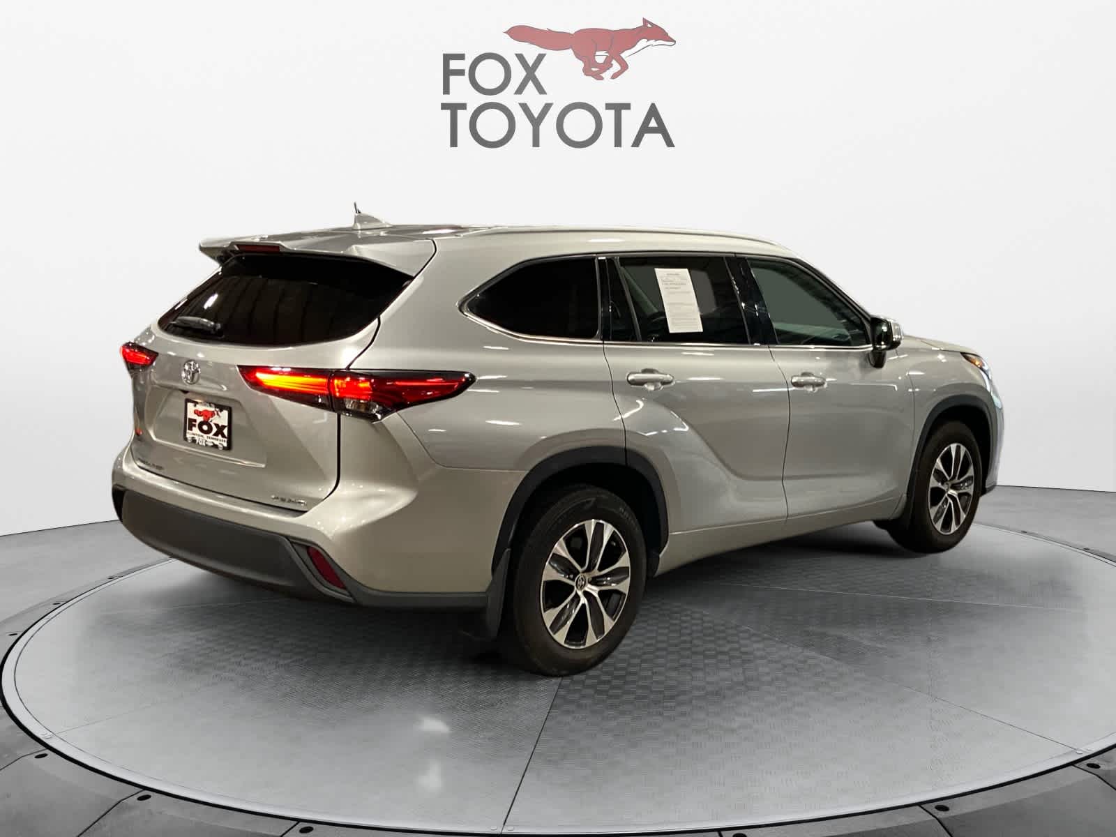 2022 Toyota Highlander XLE 6