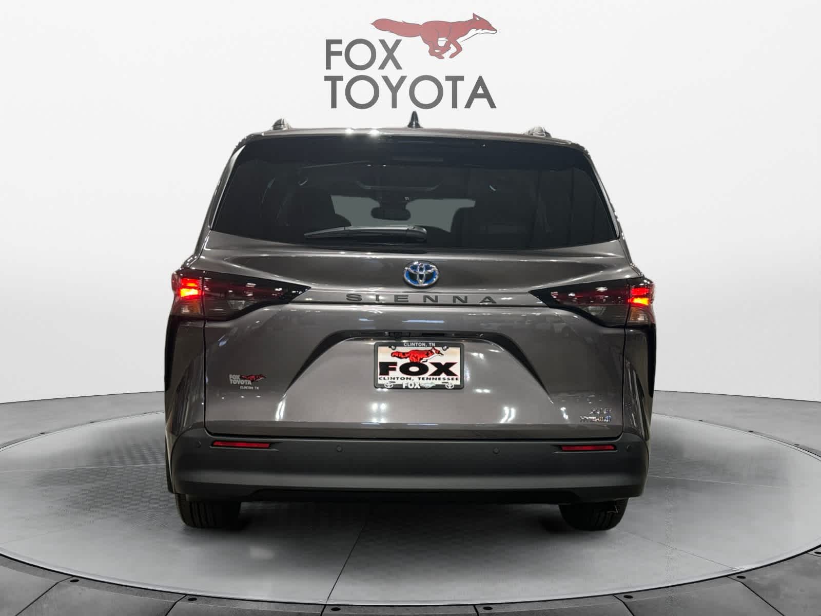 2024 Toyota Sienna XLE 4