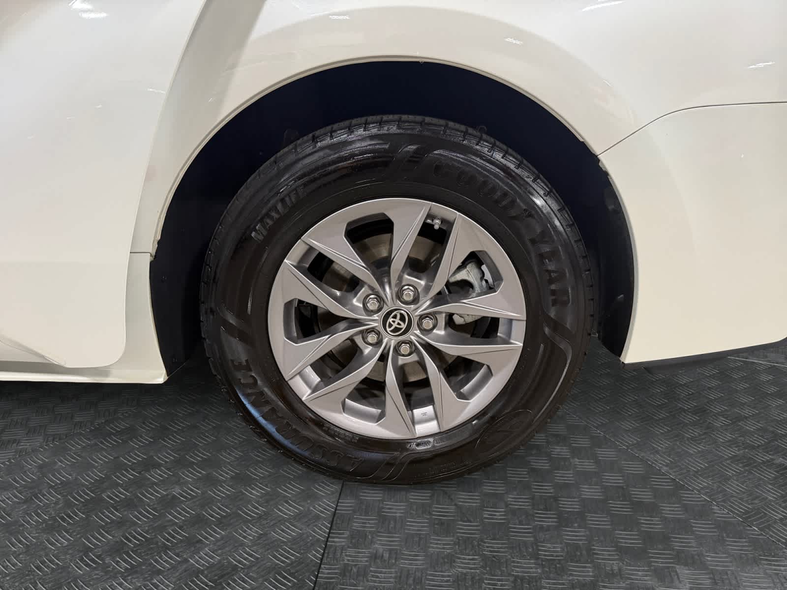 Used 2021 Toyota Sienna Van