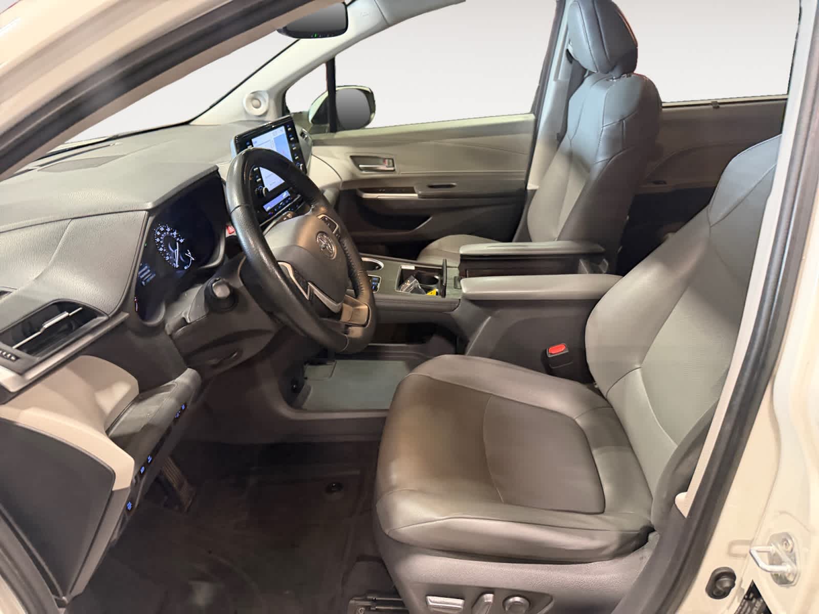 Used 2021 Toyota Sienna Van