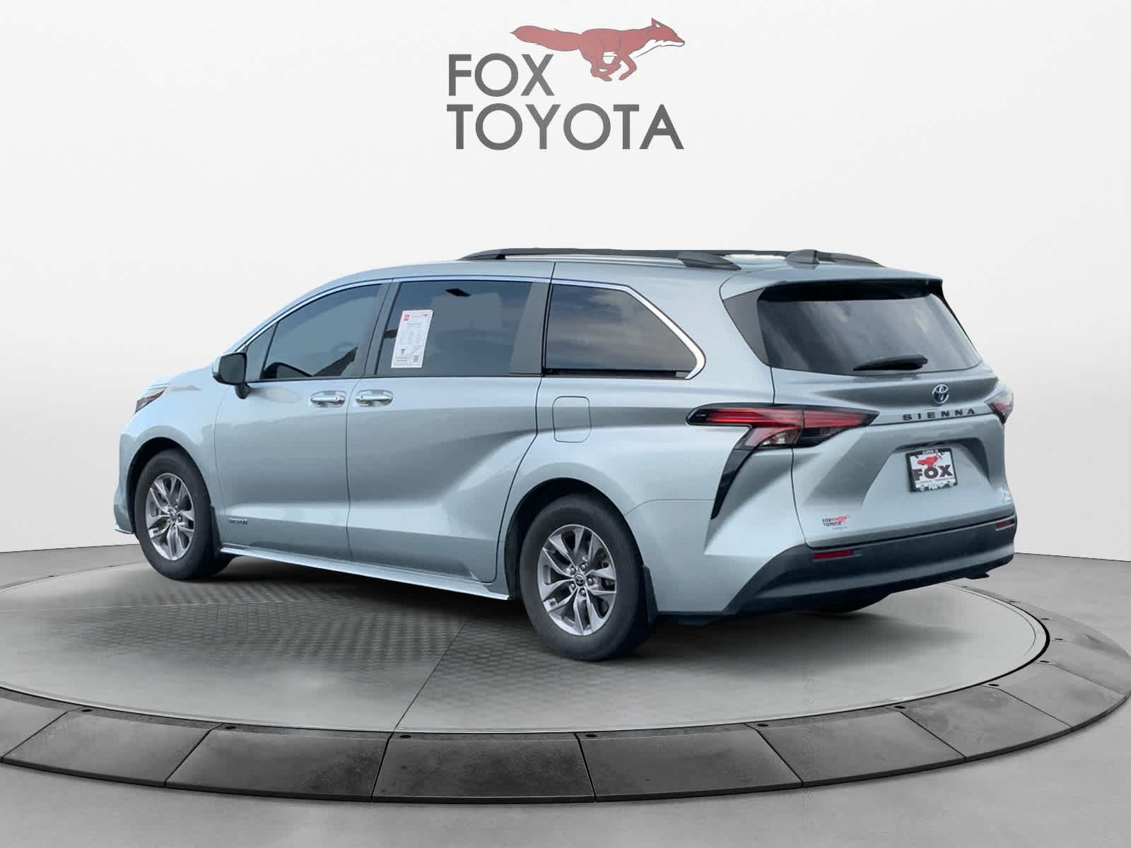 2021 Toyota Sienna XLE 4