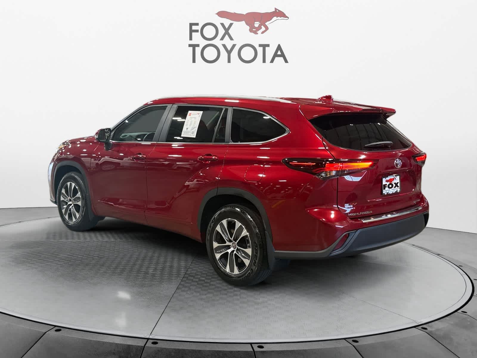 Used 2025 Toyota Highlander SUV