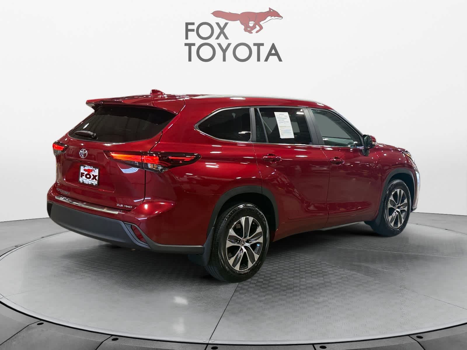 Used 2025 Toyota Highlander SUV