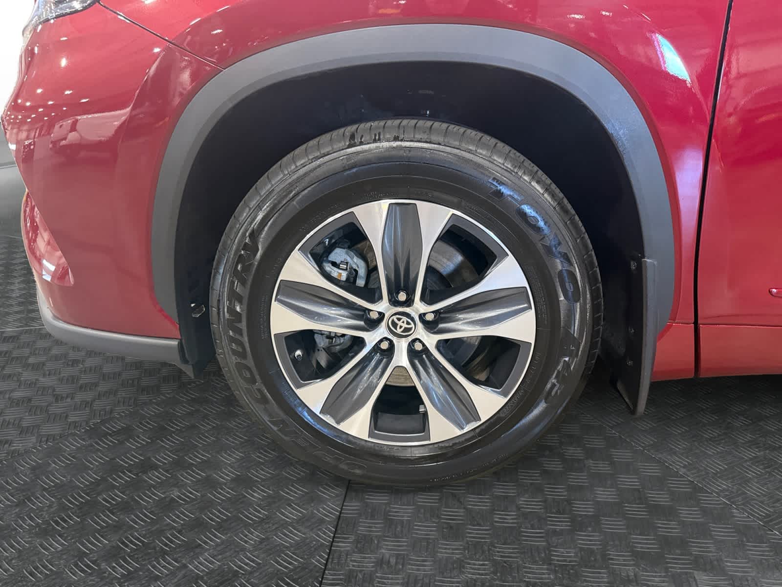 Used 2025 Toyota Highlander SUV