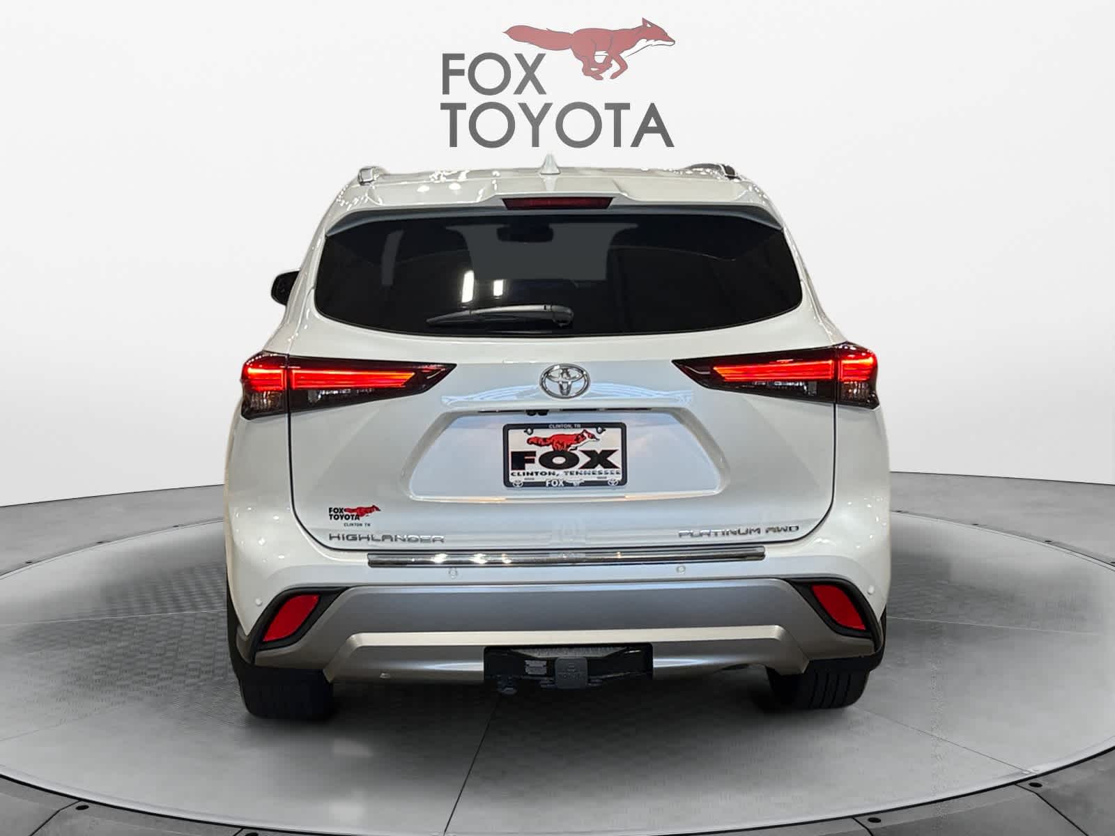 Used 2024 Toyota Highlander SUV