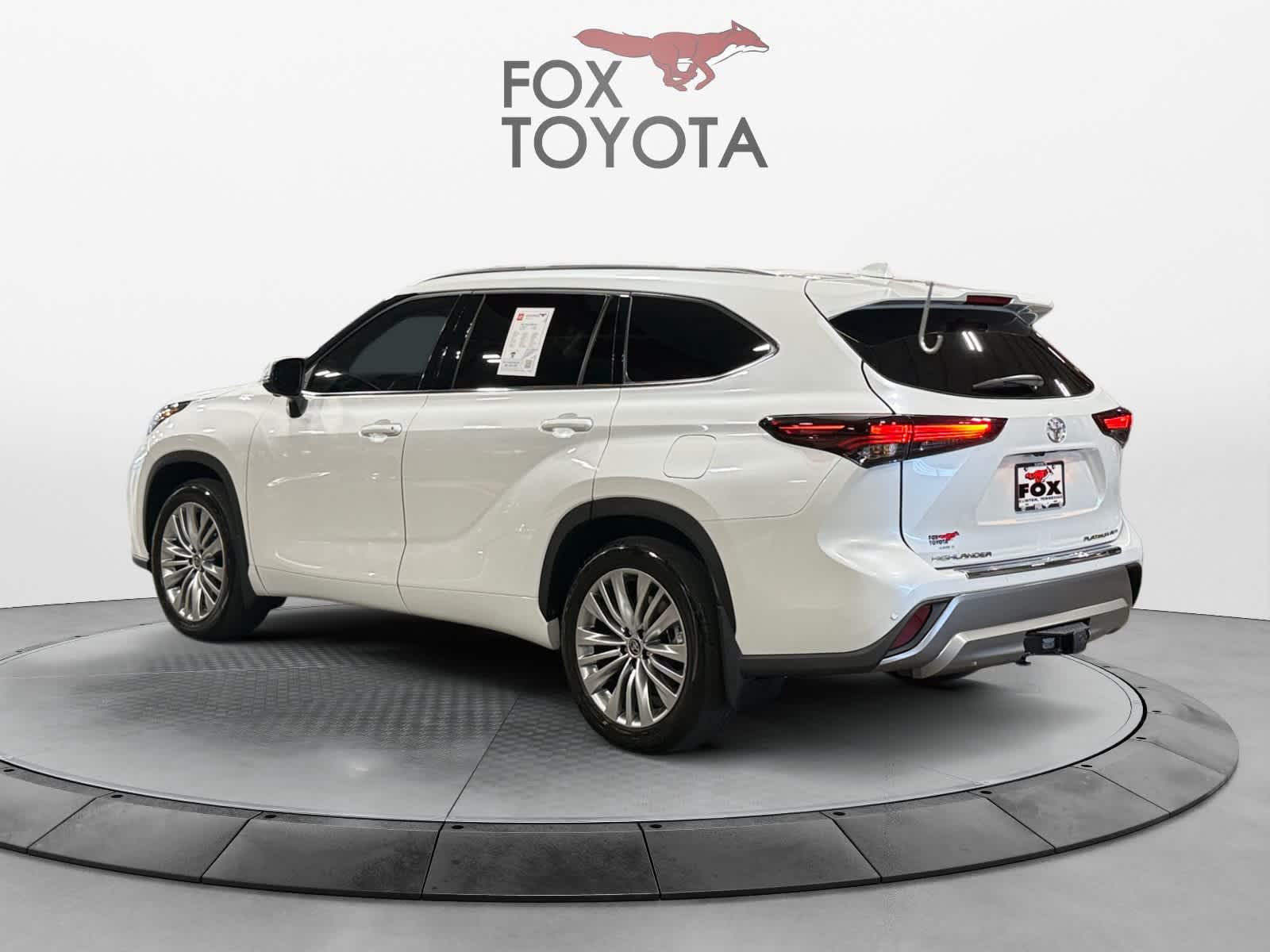 Used 2024 Toyota Highlander SUV
