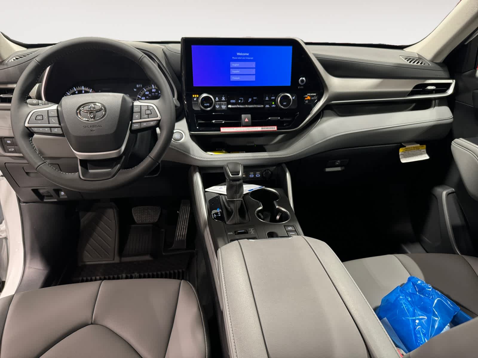 2024 Toyota Highlander XLE 11