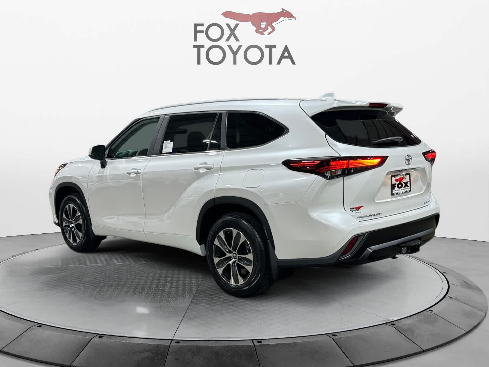 2024 Toyota Highlander XLE 4