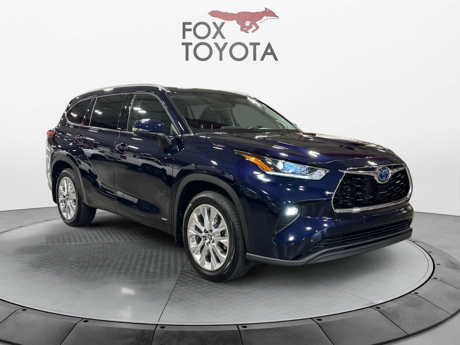 2024 Toyota Highlander Hybrid Limited 8