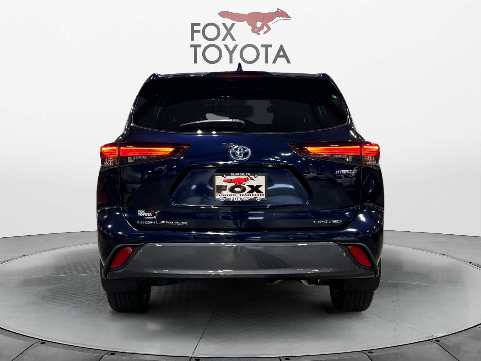 2024 Toyota Highlander Hybrid Limited 5