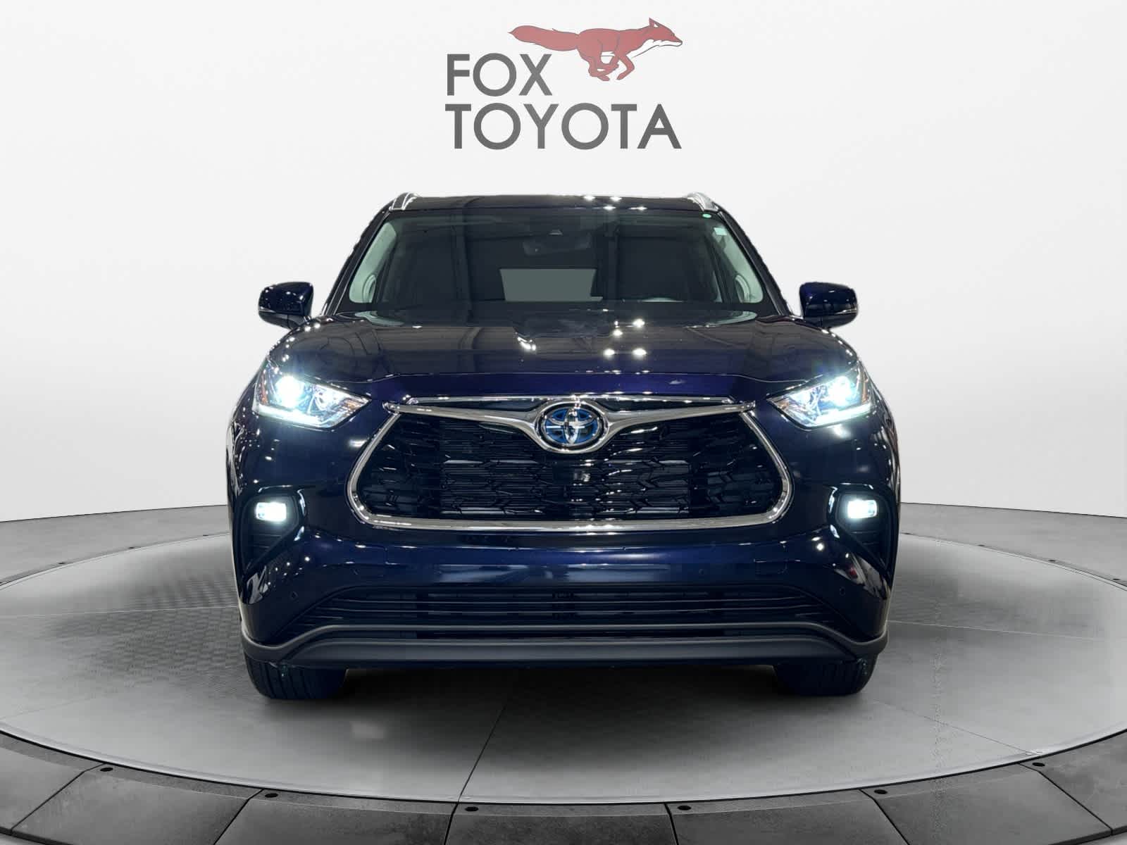 2024 Toyota Highlander Hybrid Limited 9