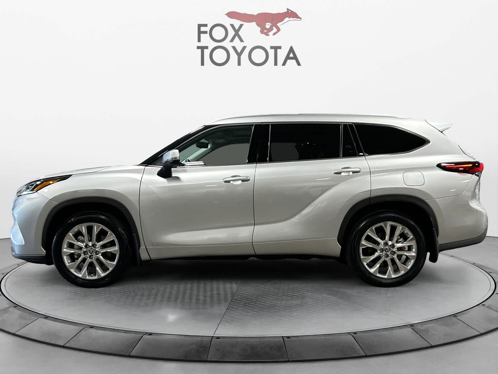 2024 Toyota Highlander Hybrid Limited 3