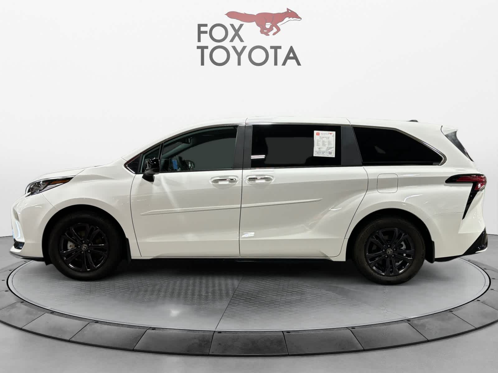 2024 Toyota Sienna XSE 3