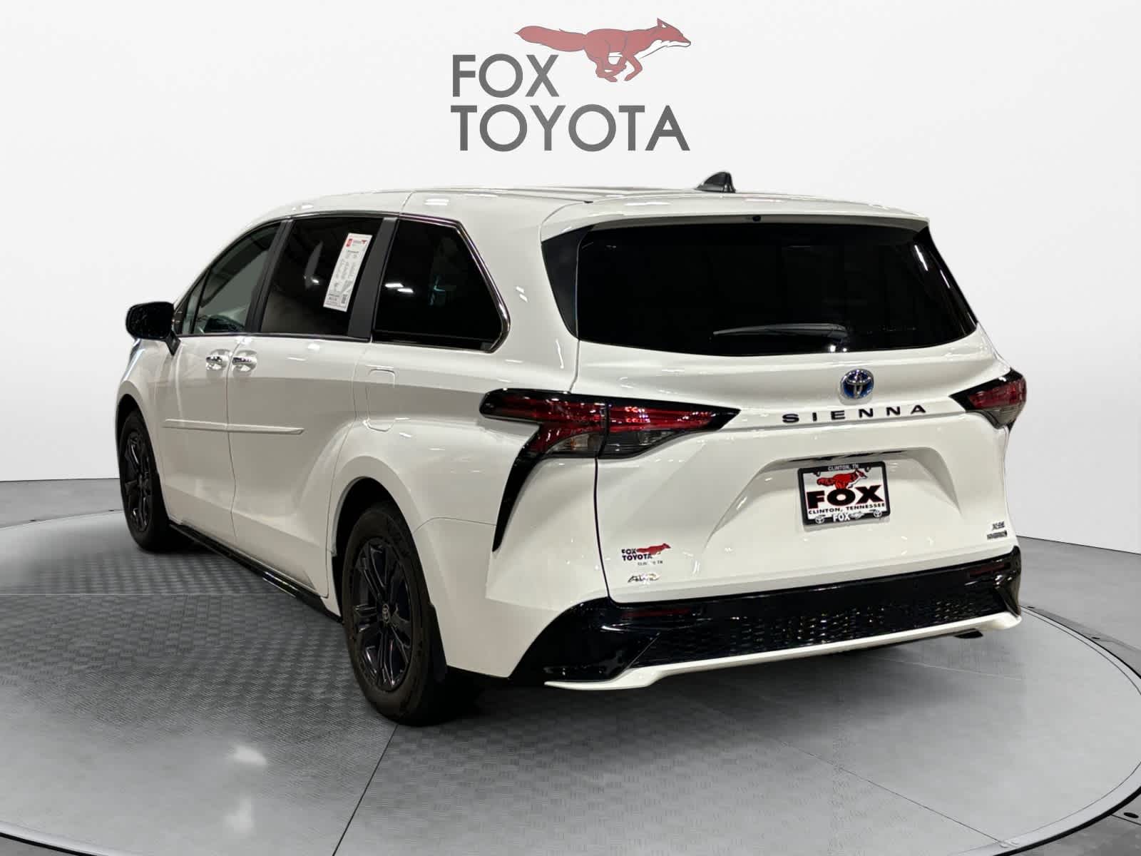 2024 Toyota Sienna XSE 4