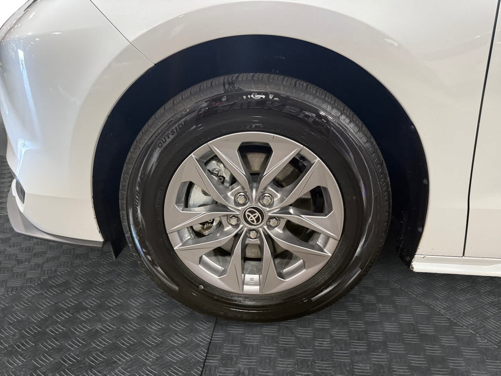Used 2026 Toyota Sienna Van