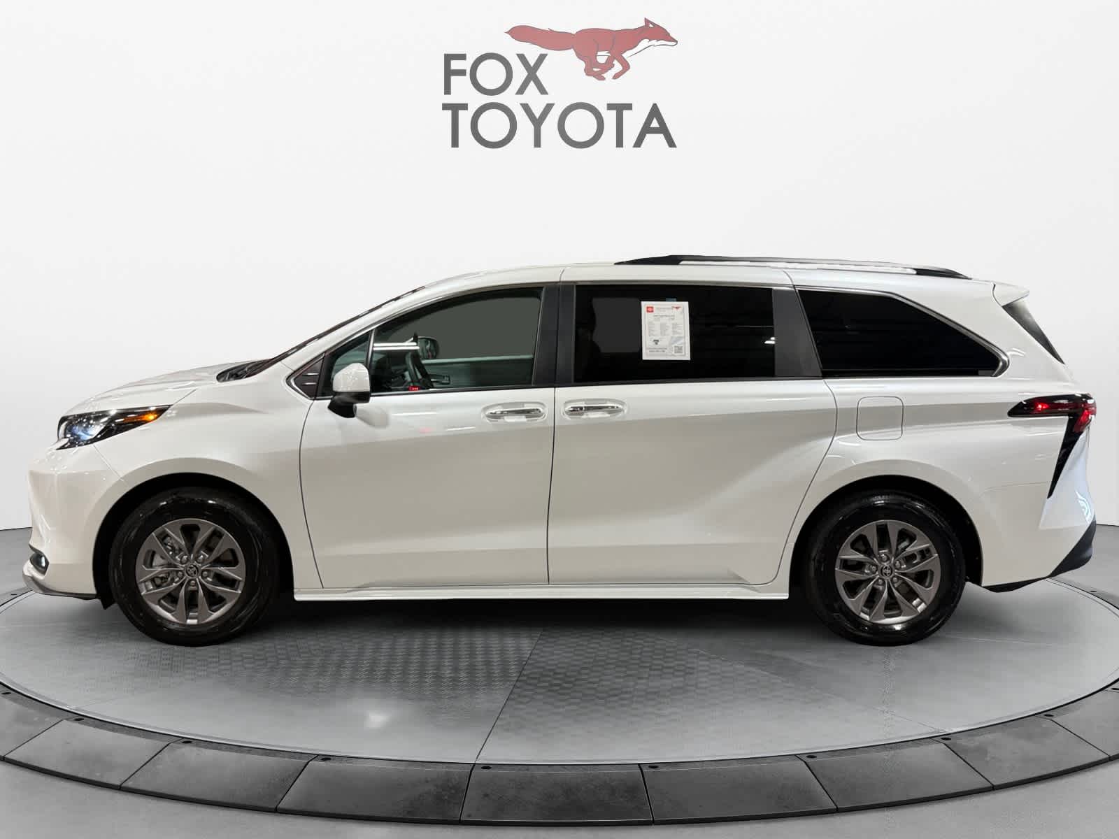 Used 2026 Toyota Sienna Van