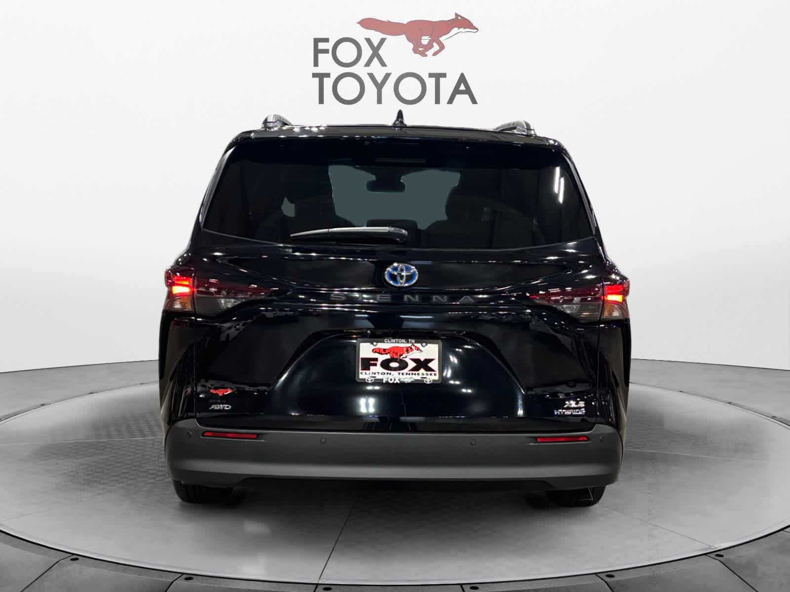 2024 Toyota Sienna XLE 5