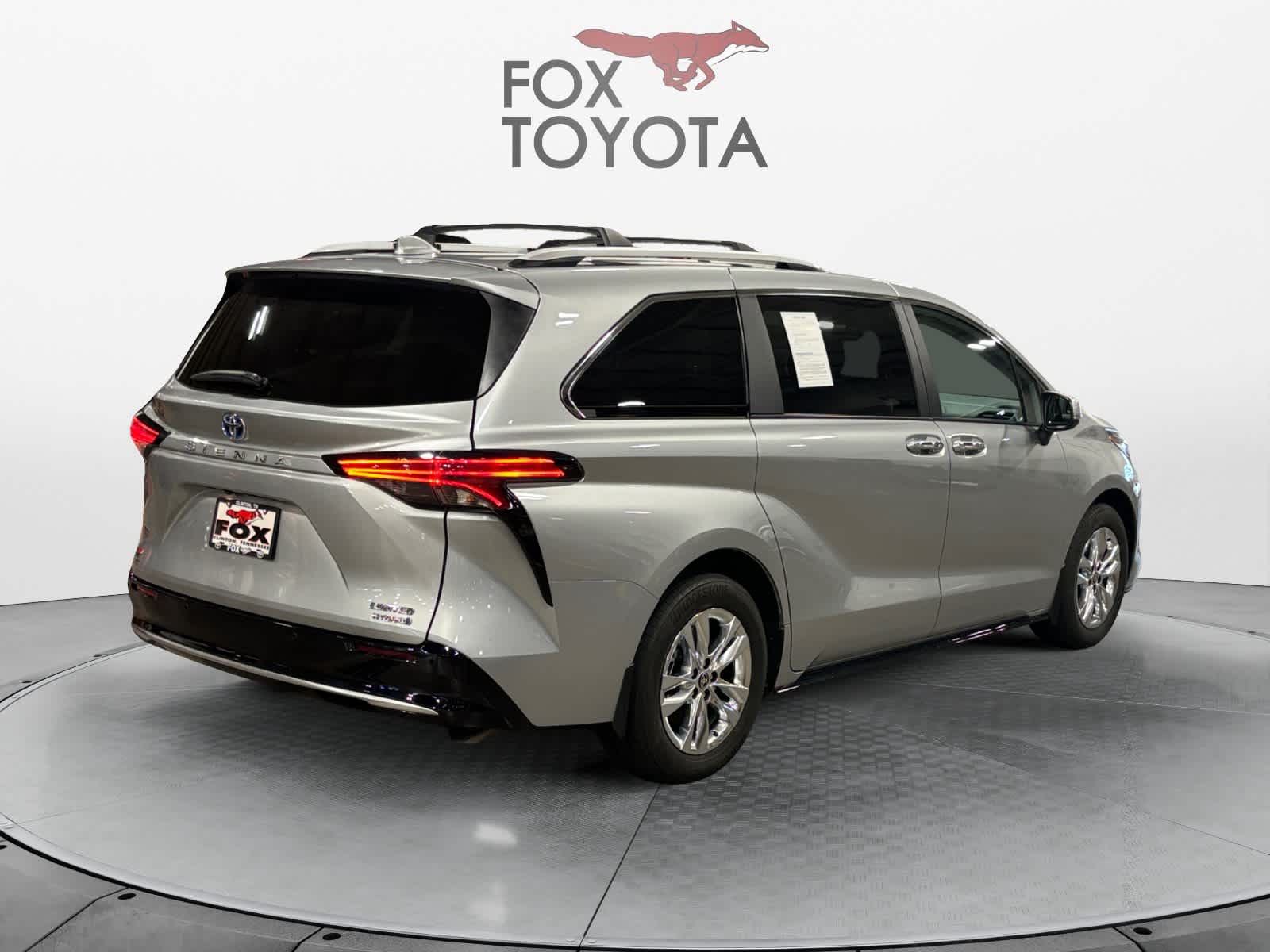 2022 Toyota Sienna Limited 6