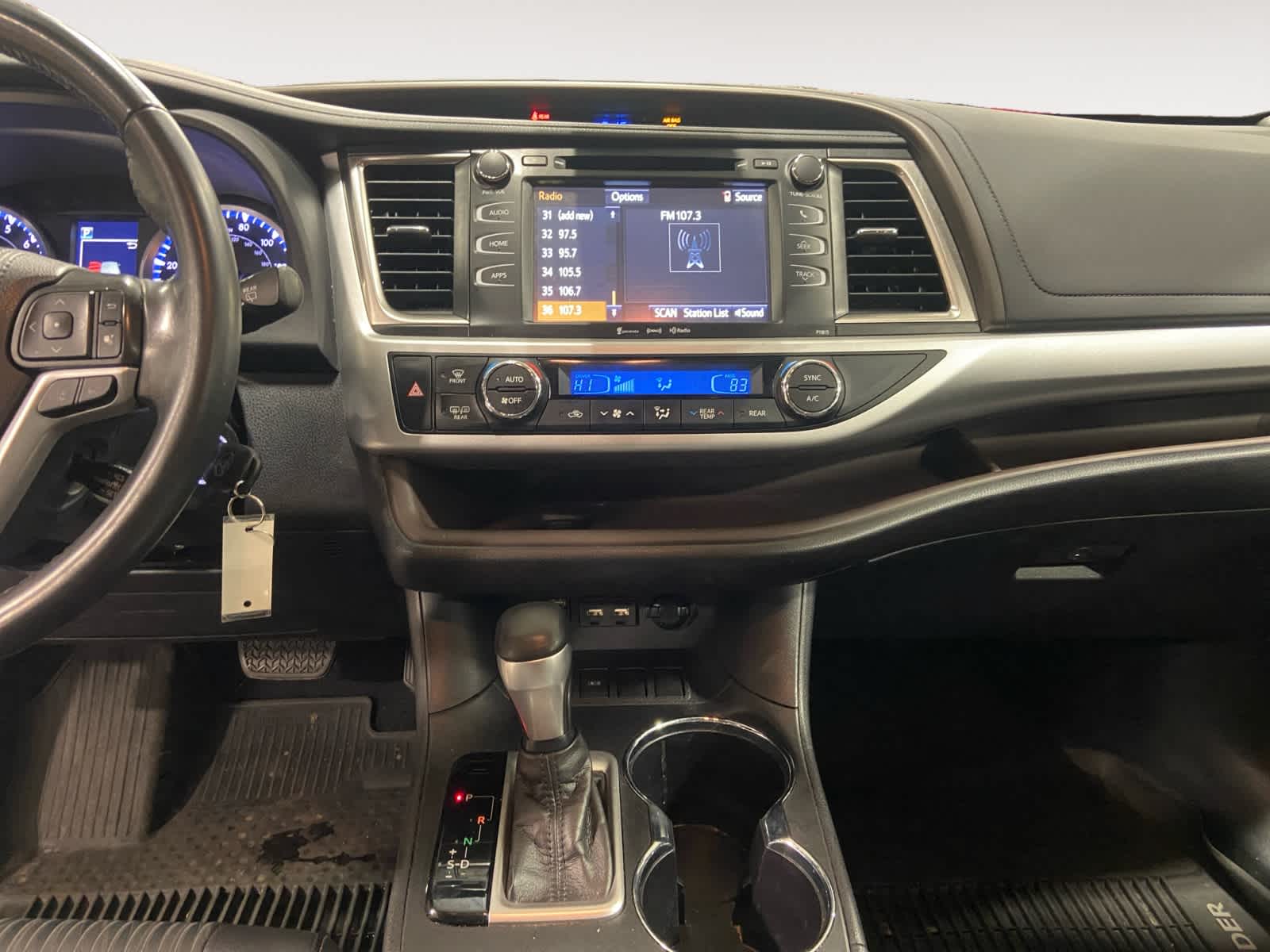 2019 Toyota Highlander LE Plus 11