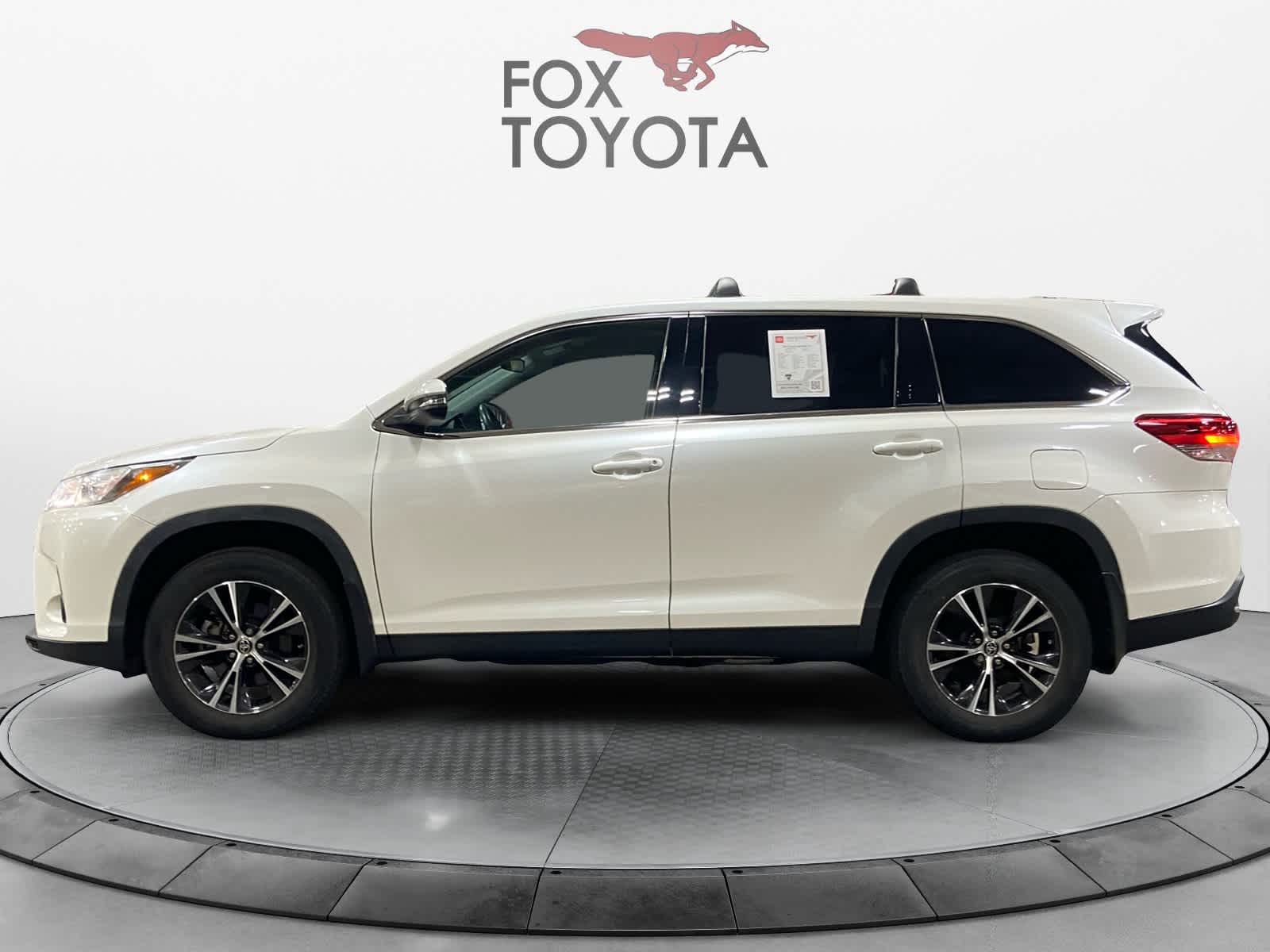 2019 Toyota Highlander LE Plus 3