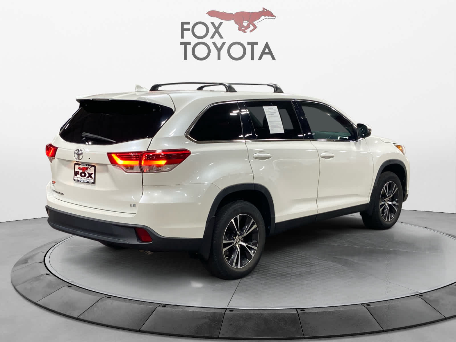 2019 Toyota Highlander LE Plus 6