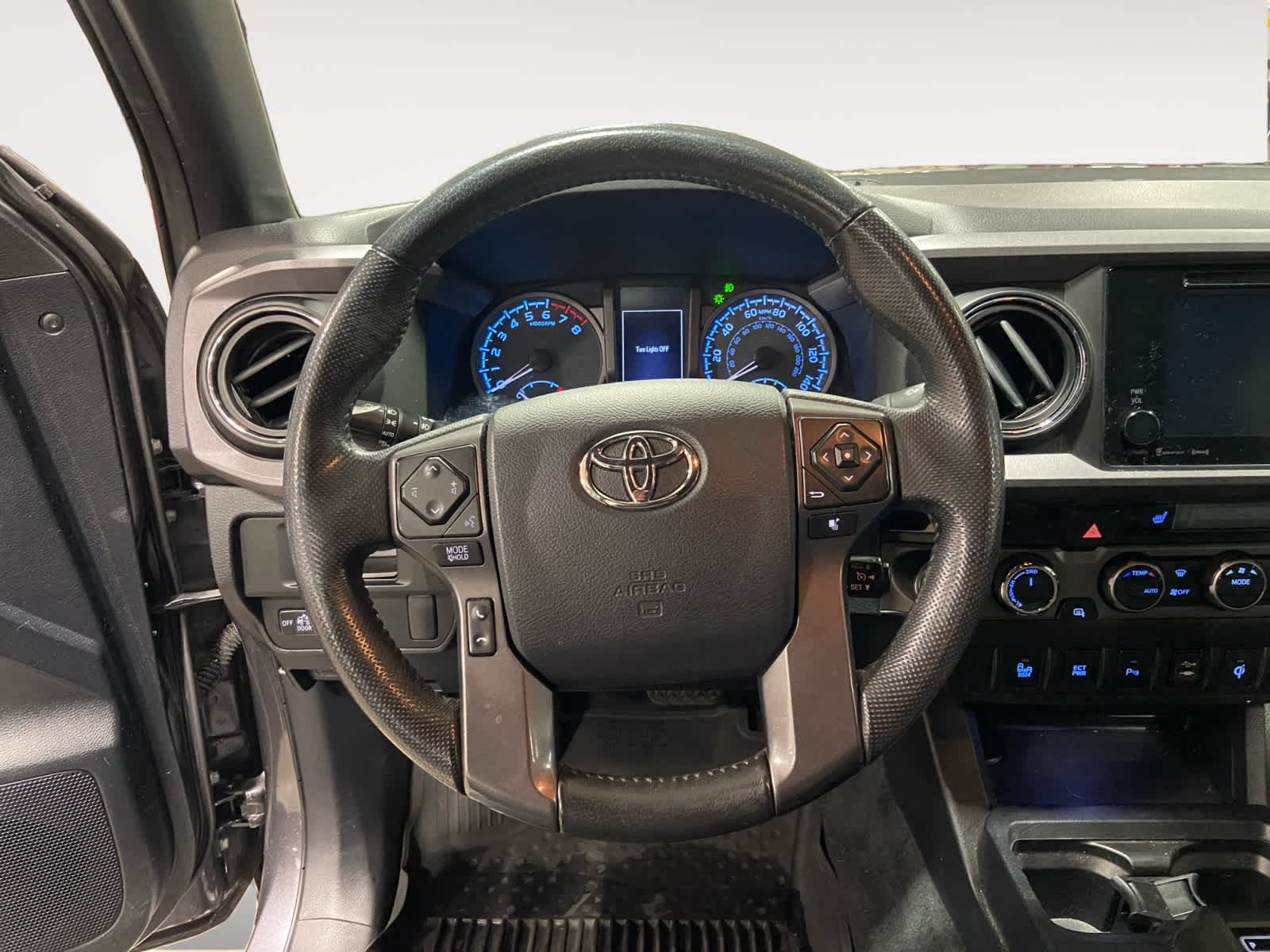 2016 Toyota Tacoma TRD Off Road 4WD Double Cab V6 AT 13