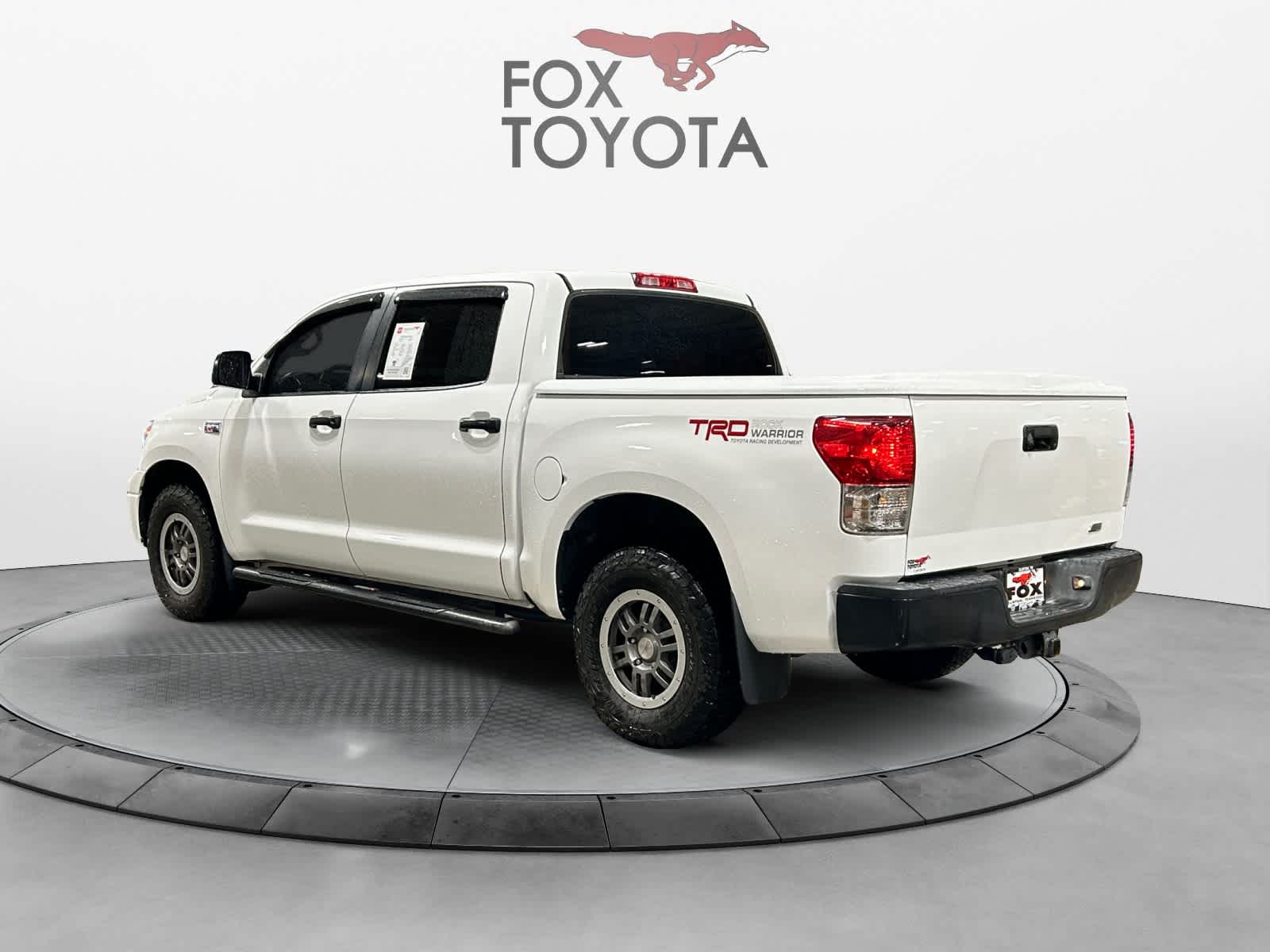 2013 Toyota Tundra CREW 4WD FFV V8 5 CrewMax 5.7L FFV V8 6-Spd AT 4