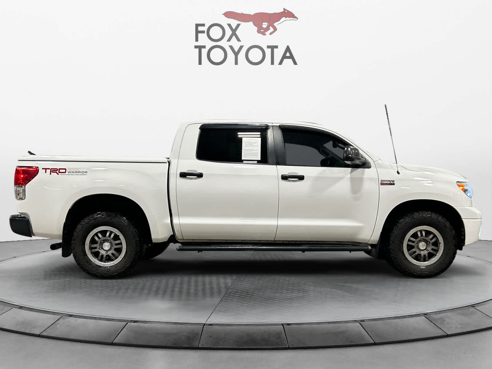 2013 Toyota Tundra CREW 4WD FFV V8 5 CrewMax 5.7L FFV V8 6-Spd AT 7