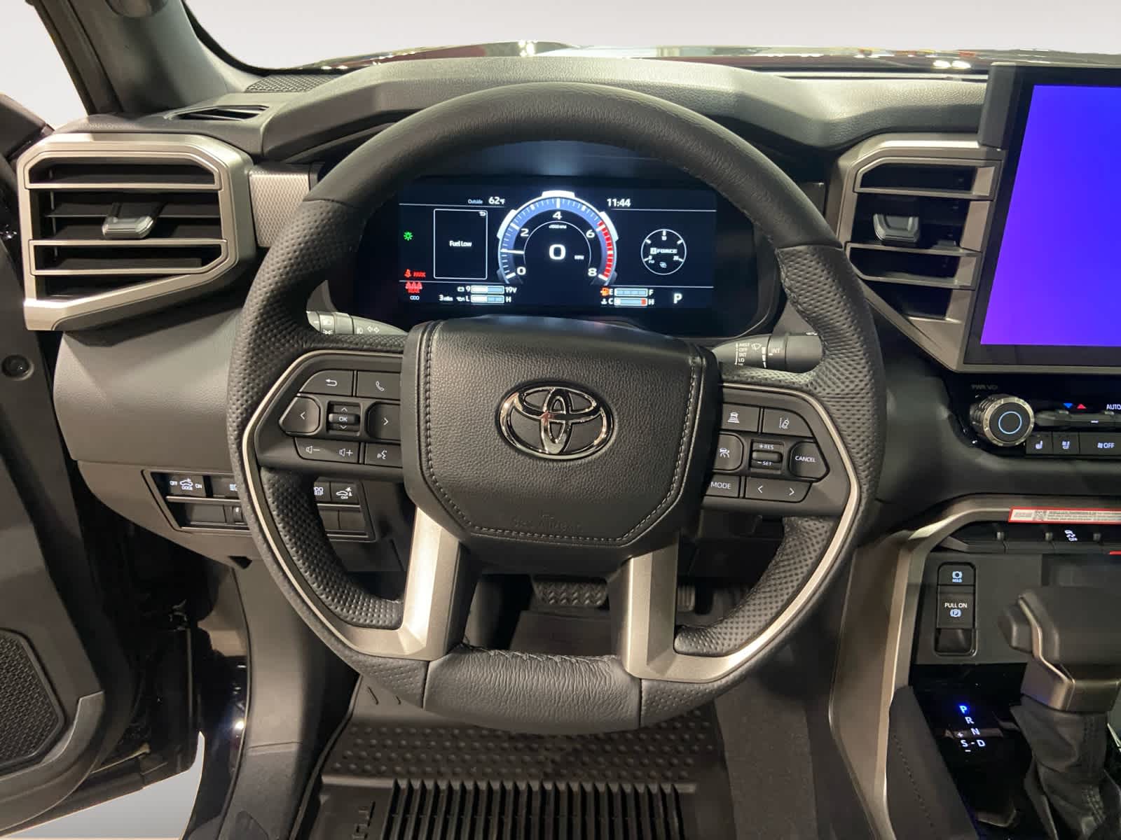 2025 Toyota Tundra Limited CrewMax 5.5 Bed 12