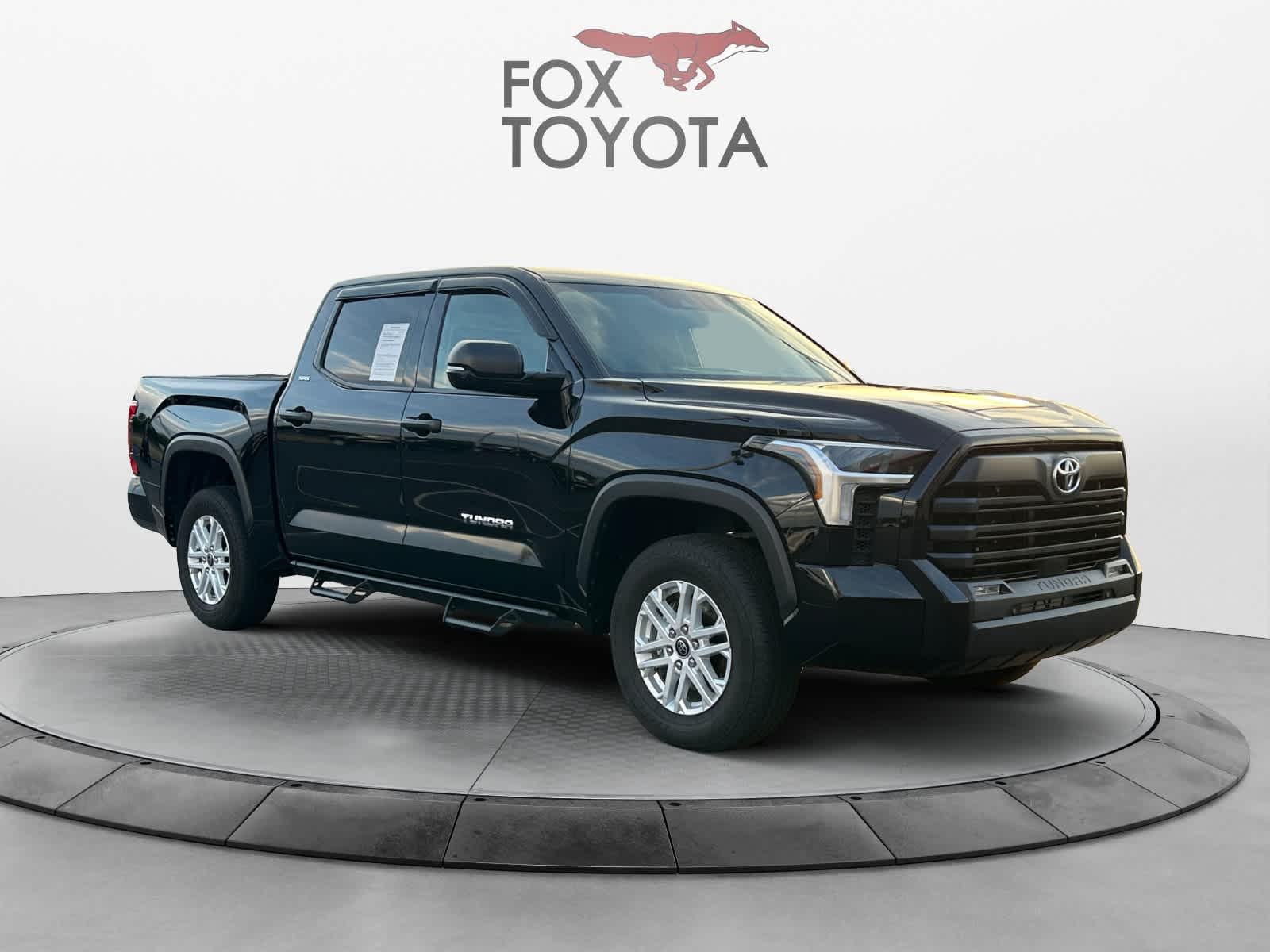 2024 Toyota Tundra SR5 CrewMax 5.5 Bed 8