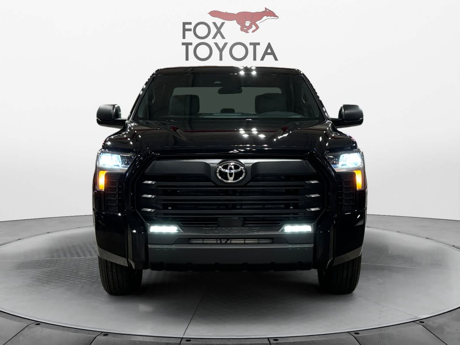 2025 Toyota Tundra SR5 CrewMax 5.5 Bed 8