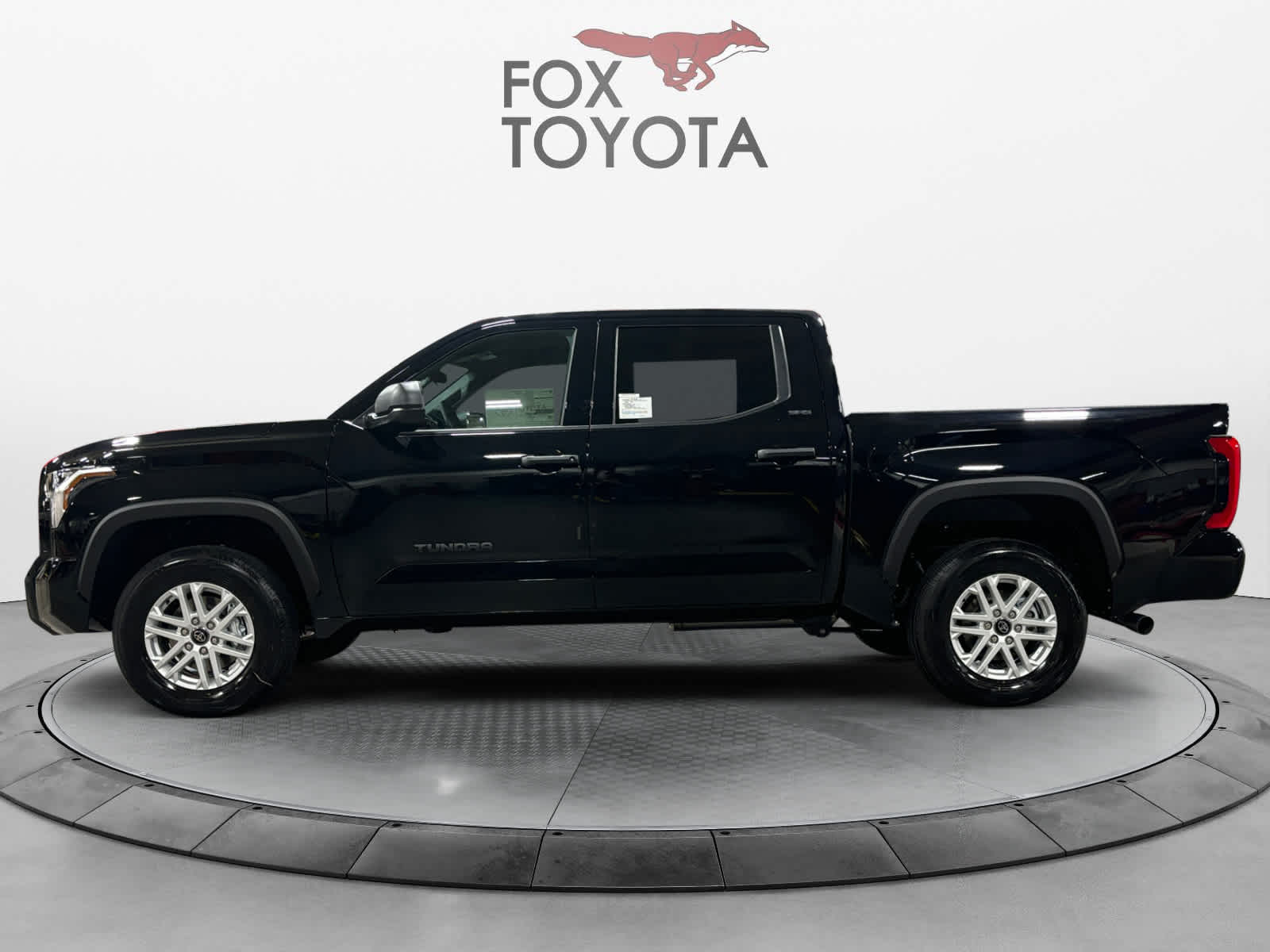 2025 Toyota Tundra SR5 CrewMax 5.5 Bed 2