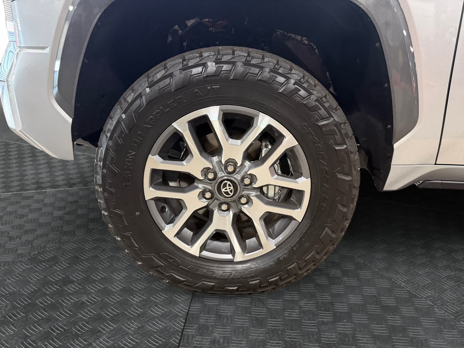 2026 Toyota Tundra 1794 Edition - Photo 15