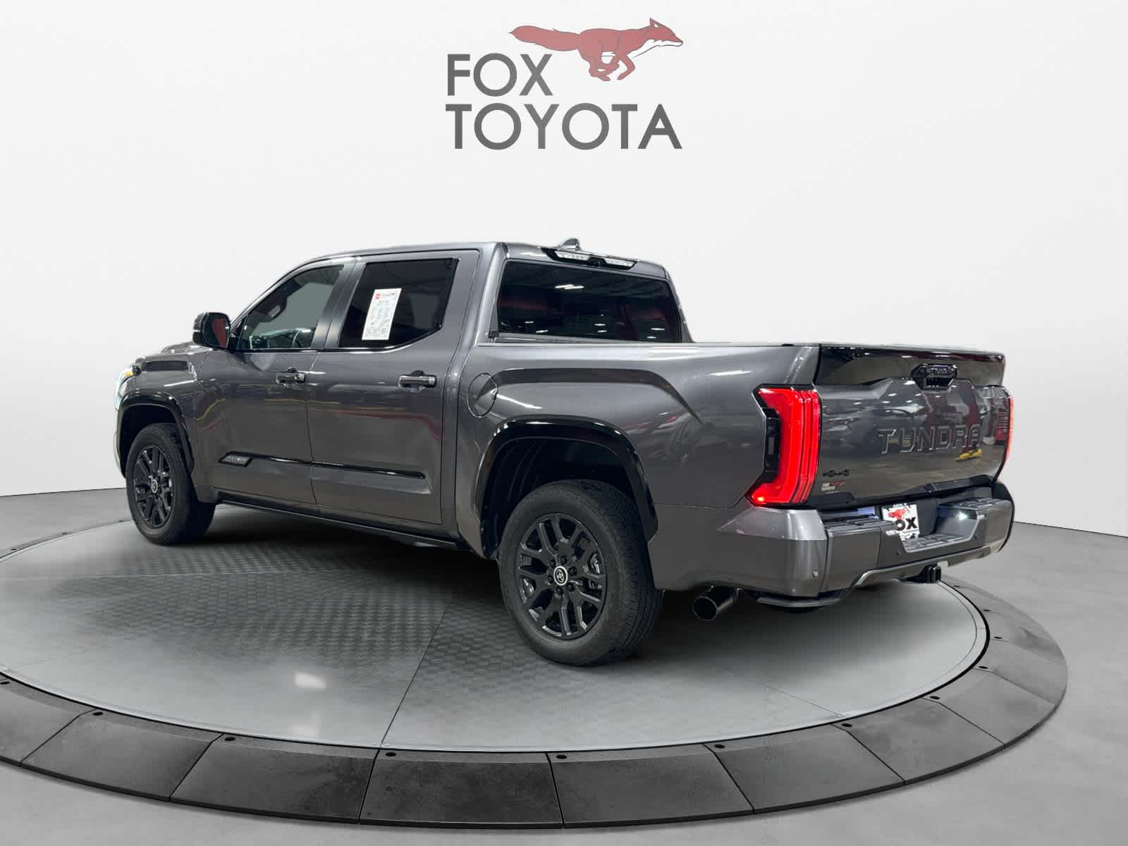 2024 Toyota Tundra Platinum CrewMax 5.5 Bed 4