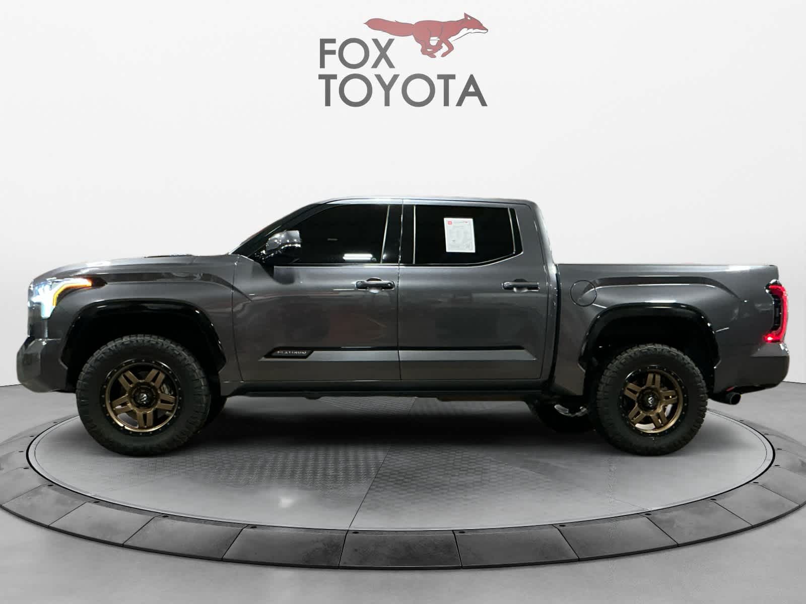 2022 Toyota Tundra Platinum Hybrid CrewMax 5.5 Bed 3