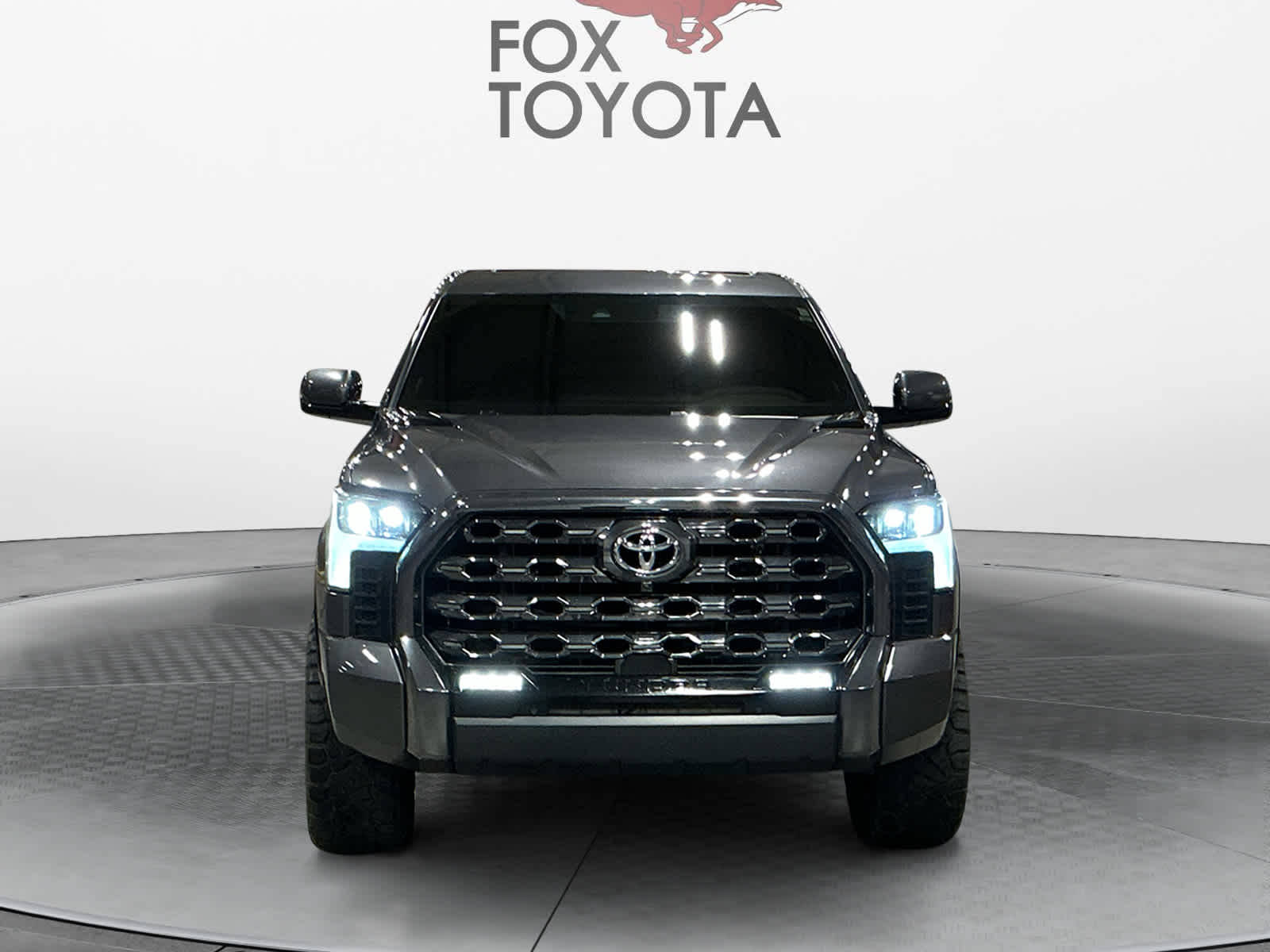 2022 Toyota Tundra Platinum Hybrid CrewMax 5.5 Bed 9