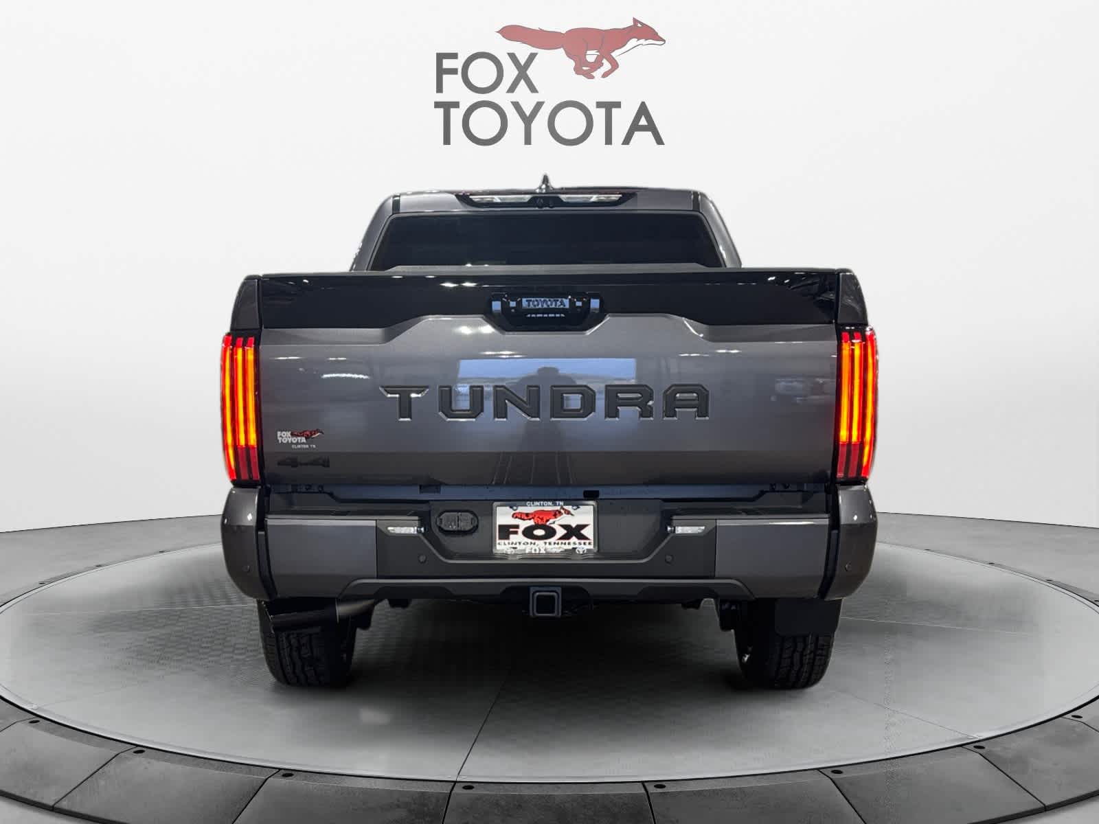 2025 Toyota Tundra Platinum CrewMax 5.5 Bed 4