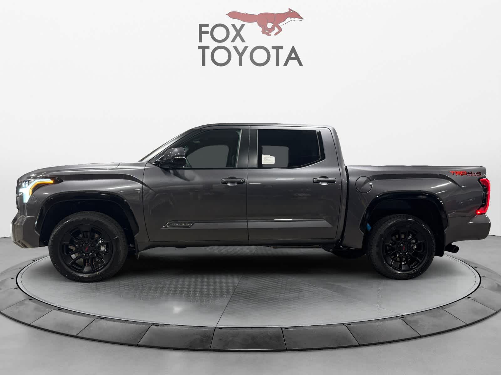 2025 Toyota Tundra Platinum CrewMax 5.5 Bed 2