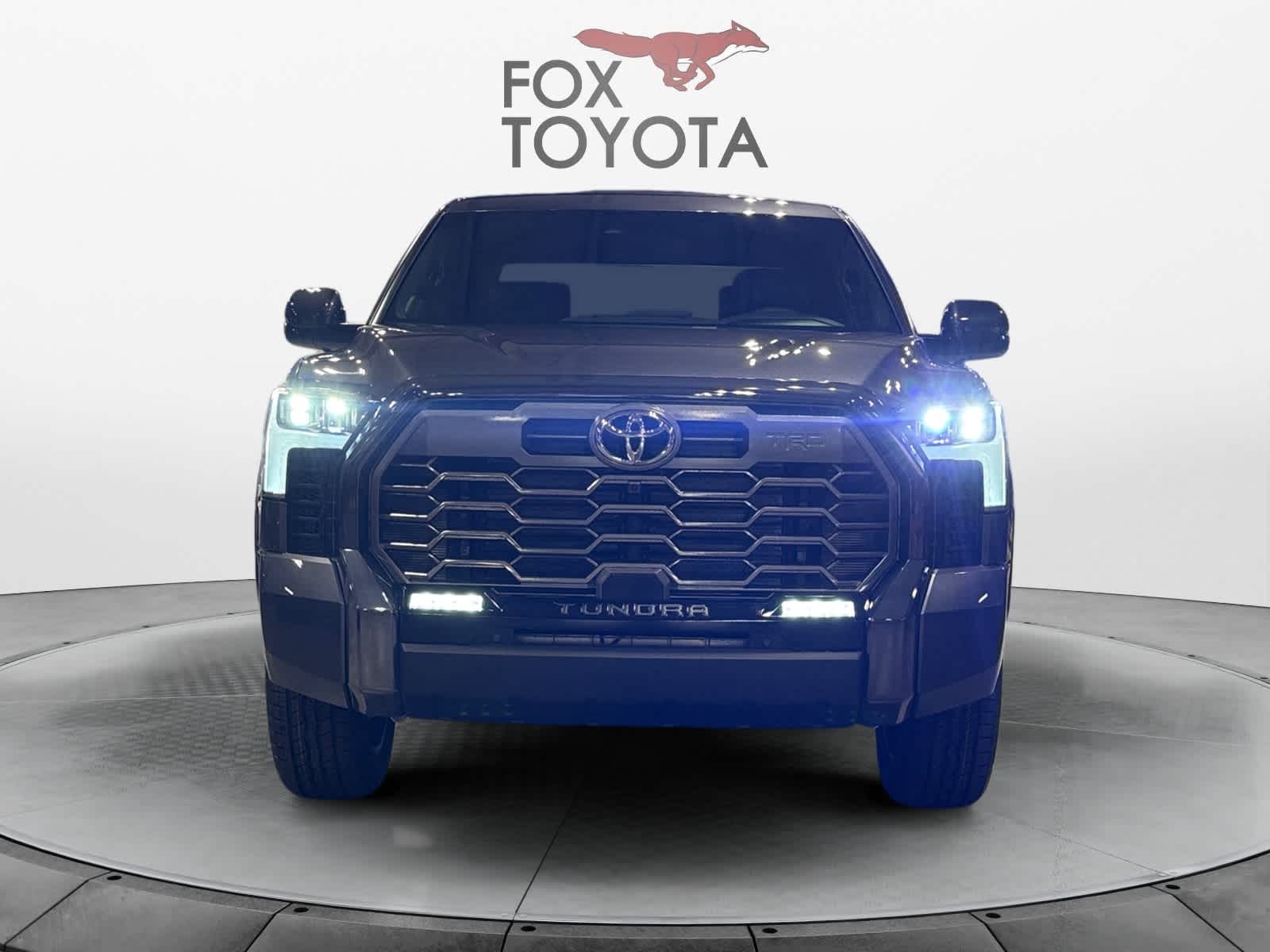 2025 Toyota Tundra Platinum CrewMax 5.5 Bed 8